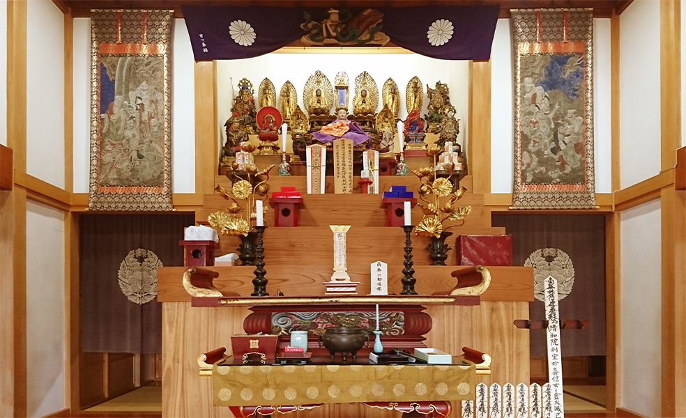 本堂内・本尊